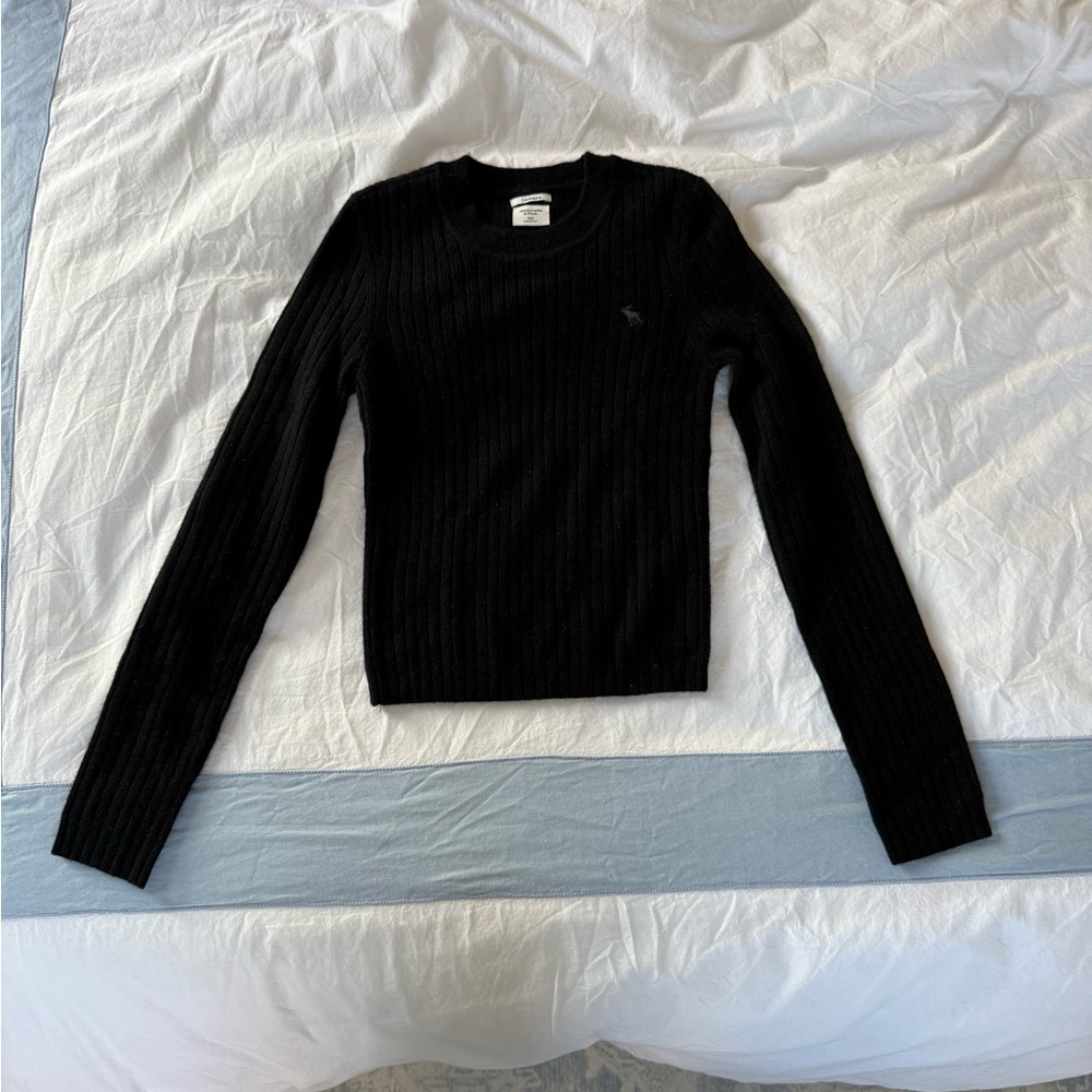 Abercrombie & Fitch 100% Cashmere Black Crew Neck Sweater